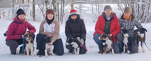 I-pennut omistajineen, oikealle em-Rimma