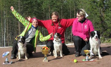 Katri & Merkka, Elina & Io ja Tarja & Nomi.